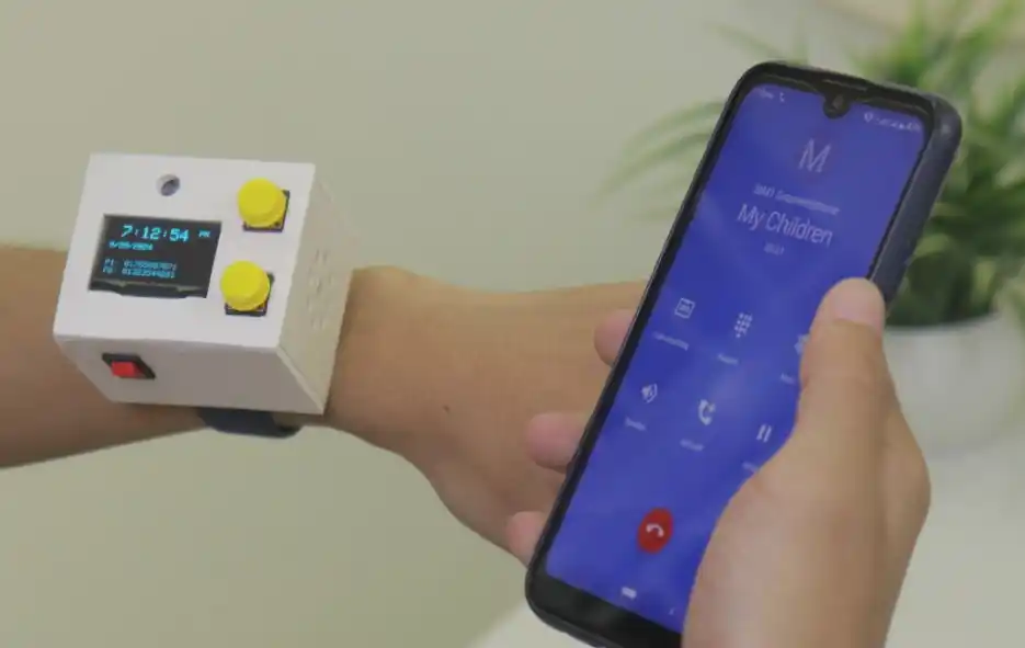 Two-Button Mobile Phone for Kids (DIY Project) image 1